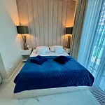 Faltom 26 Yacht Park Z Tarasem Parking * Gdynia
