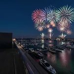Faltom 26 Yacht Park Z Tarasem Parking Gdynia