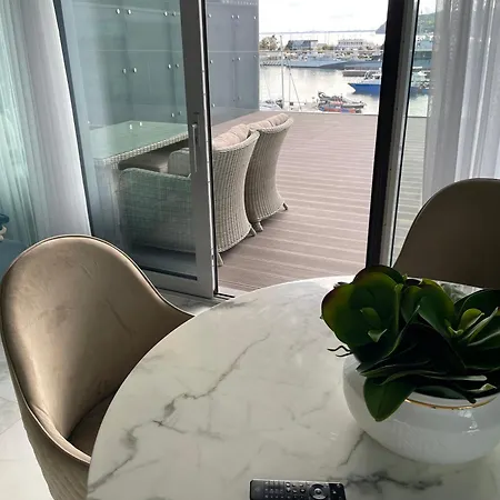 Apartment Faltom 26 Yacht Park Z Tarasem *
