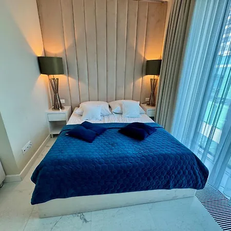 Faltom 26 Yacht Park Z Tarasem * Gdynia