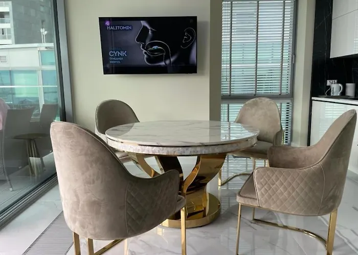 Faltom 26 Yacht Park Z Tarasem Apartman *