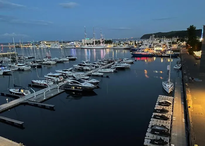 Faltom 26 Yacht Park Z Tarasem Gdynia