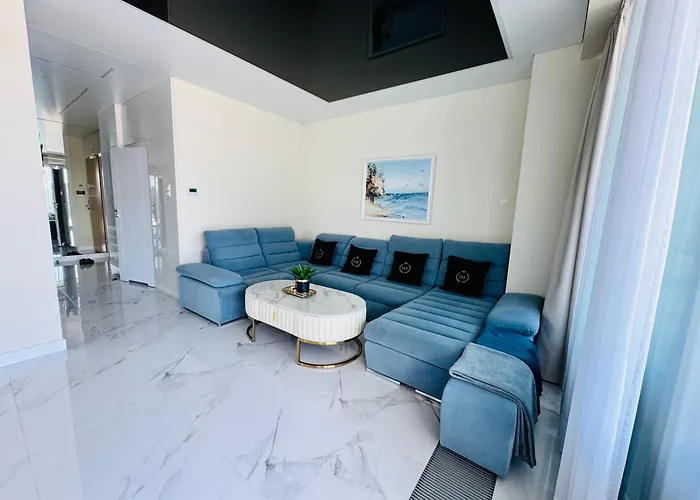 Faltom 26 Yacht Park Z Tarasem Apartman *