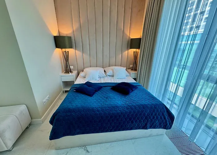 Faltom 26 Yacht Park Z Tarasem * Gdynia